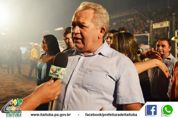 Foto - 28ª Expoagro - Homenagem ao prefeito Valmir Climaco