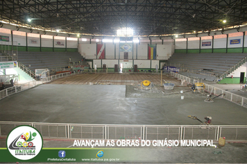 Foto - AVANÇAM AS OBRAS DO GINÁSIO MUNICIPAL