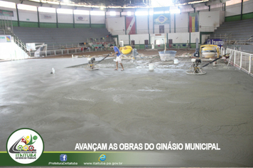 Foto - AVANÇAM AS OBRAS DO GINÁSIO MUNICIPAL