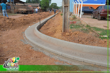 Foto - BAIRRO SÃO FRANCISCO RECEBE SERVIÇOS DE DRENAGEM