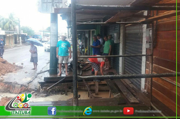 Foto - BUEIROS NA 13 DE MAIO