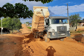 Foto - CASCALHAMENTO PARA AS VIAS DO DISTRITO DE MORAES ALMEIDA