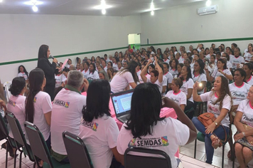 Foto - CRAS II REALIZA EVENTO EM ALUSÃO AO DIA INTERNACIONAL