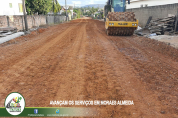 Foto - DISTRITO DE MORAES ALMEIDA CONTINUA RECEBENDO ENCASCALHAMENTO NAS VIAS PÚBLICAS