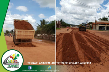 Foto - DISTRITO DE MORAES ALMEIDA RECEBE TERRAPLANAGEM
