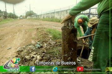 Foto - LIMPEZA DE LIXO