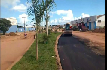 Foto - MAIS UM TRECHO RECEBE ASFALTO NA RODOVIA TRANSAMAZÔNICA