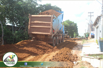 Foto - OBRAS DA MACRODRENAGEM DO HOSPITAL REGIONAL EM FASE DE ACABAMENTO