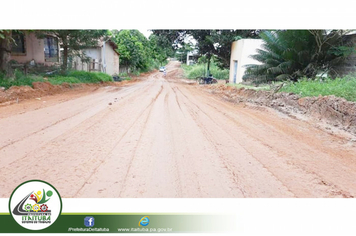 Foto - OITAVA RUA BAIRRO FLORESTA RECEBE TERRAPLENAGEM