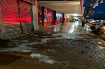 Foto - OS TRABALHOS DE HIGIENIZAÇÃO E DESINFECÇÃO CONTINUAM PELA CIDADE