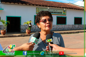Foto - PALMEIRAS IMPERIAIS NA PRAÇA