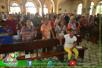 Foto - PREFEITO RECEBE HOMENAGEM