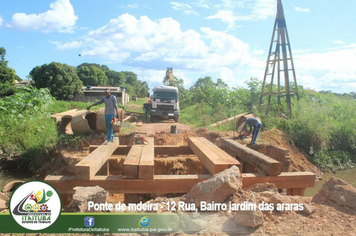 Foto - PREFEITURA CONSTRÓI PONTE NO BAIRRO JARDIM DAS ARARAS