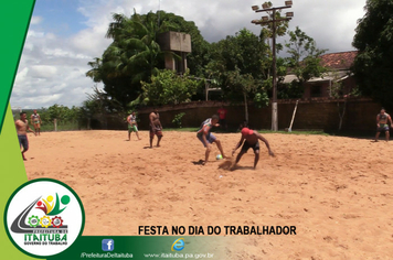 Foto - PREFEITURA HOMENAGEIA SEUS SERVIDORES NESTE 1º DE MAIO