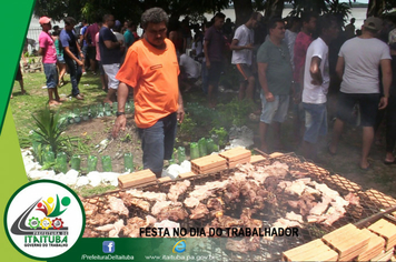 Foto - PREFEITURA HOMENAGEIA SEUS SERVIDORES NESTE 1º DE MAIO