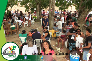 Foto - PREFEITURA HOMENAGEIA SEUS SERVIDORES NESTE 1º DE MAIO
