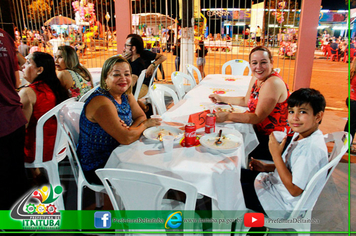 Foto - PREFEITURA PARTICIPA DE FESTEJO DE SANTANA