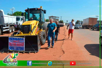 Foto - PREFEITURA RECEBE 17 MAQUINAS