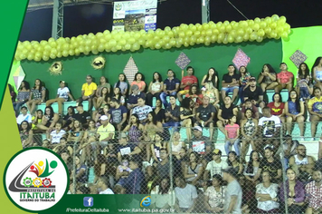 Foto - QUADRILHA O CRAVO E A ROSA É A GRANDE CAMPEÃ