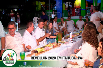 Foto - RÉVEILLON 2020 REUNIU MAIS DE 20 MIL PESSOAS