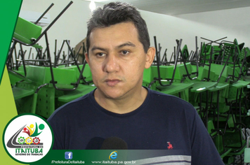 Foto - SEMED ADQUIRIU QUATROCENTAS CARTEIRAS