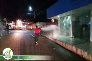 Foto - SEMSA REALIZA MAIS UMA ETAPA DE DESINFECÇÃO NA CIDADE