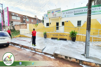 Foto - SEMSA REALIZA MAIS UMA ETAPA DE DESINFECÇÃO NA CIDADE