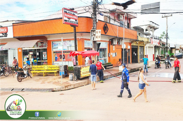 Foto - SEMSA REALIZA MAIS UMA ETAPA DE DESINFECÇÃO NA CIDADE