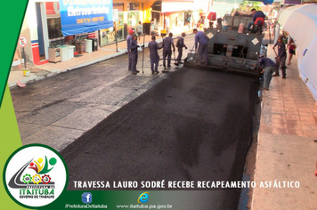 Foto - TRAVESSA LAURO SODRÉ RECEBE RECAPEAMENTO ASFÁLTICO