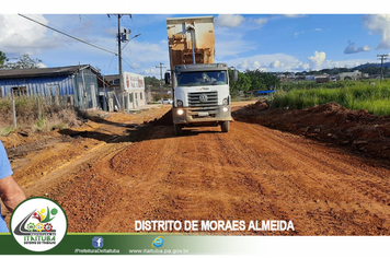 Foto - VIAS PÚBLICAS DE MORAES ALMEIDA RECEBEM CASCALHAMENTO