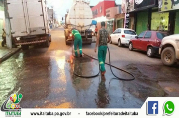 GOVERNO DO TRABALHO REALIZA GRANDE AÇÃO DE LIMPEZA NA AV. DR. HUGO DE MENDONÇA