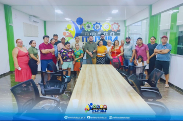SECRETÁRIO DE ADMINISTRAÇÃO DE ITAITUBA REUNIU COM VENDEDORES AMBULANTES DA PRAÇA DO CIDADÃO