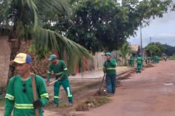 DIRETORIA DE URBANISMO CHAMA A ATENÇÃO DE MORADORES DE RESIDENCIAIS QUE JÁ RECEBERAM MUTIRÃO DE LIMPEZA PARA NÃO COLOCAR ENTULHO AVULSO NAS RUAS