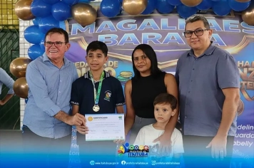 ESCOLA MUNICIPAL MAGALHÃES BARATA REALIZOU PROGRAMAÇÃO ESPECIAL PARA CELEBRAR AS CONQUISTAS DOS ALUNOS NAS OLIMPÍADAS DE EDUCAÇÃO FINANCEIRA (OLITEF) 2025.