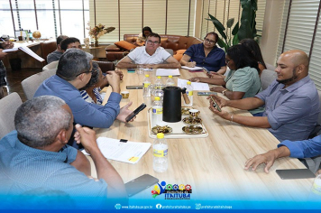 PREFEITO NICODEMOS AGUIAR RECEBE EM SEU GABINETE LIDERANÇAS DE COMUNIDADES DA REGIÃO DA TRANSGARIMPEIRA.