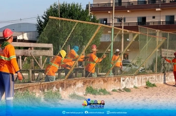 ASSINADA PELO PREFEITO NICODEMOS AGUIAR A ORDEM DE SERVIÇO Nº 011/2025 PARA A RECONSTRUÇÃO DA PRAÇA DO CIDADÃO.