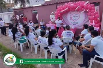 DUAS PROGRAMAÇÕES FECHARAM O OUTUBRO ROSA COM MUITA INFORMAÇÃO, BRINCADEIRAS E SORTEIOS PARA A MULHERADA