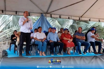 CARRETA DO PROGRAMA “AGORA TEM ESPECIALISTAS” ÉINAUGURADA EM ITAITUBA PARA A REALIZAÇÃO DE ATENDIMENTOS OFTALMOLÓGICOS, PRINCIPALMENTE PARA A REALIZAÇÃO DE CIRURGIA DE CATARATAS.