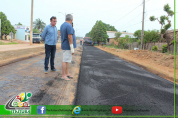 PROJETO URBANÍSTICO: PREFEITO E ARQUITETO VISITAM OBRAS DA 34ª RUA