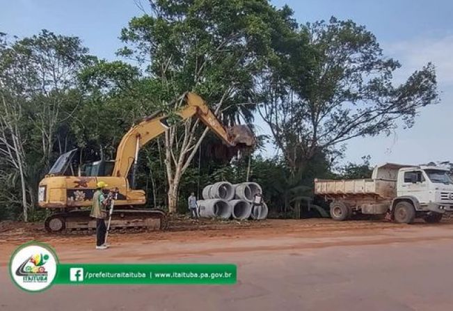 OBRAS DE AMPLIAÇÃO E DRENAGEM SUBTERRÂNEA NO TRECHO ENTRE OS QUILÔMETROS SEIS E SETE ESTÃO A TODO VAPOR