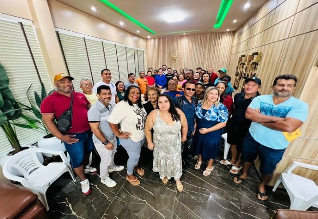 PREFEITO NICODEMOS AGUIAR REÚNE COM LIDERANÇAS DE BAIRROS DE ITAITUBA REAFIRMANDO COMPROMISSOS PARA A RESOLUÇÃO DAS DEMANDAS COMUNITÁRIAS