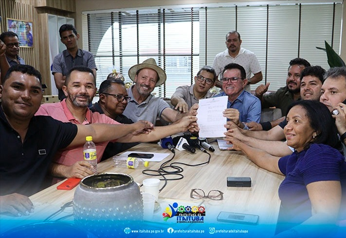 PREFEITO NICODEMOS AGUIAR ASSINA DECRETO MUNICIPAL Nº 096/2025, HOMOLOGANDO O CONCURSO PÚBLICO DE ITAITUBA. 