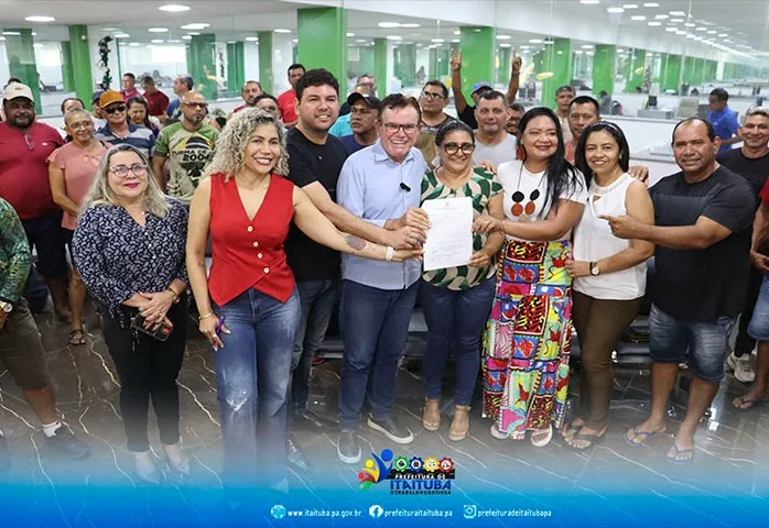 EDUCAÇÃO: APÓS APROVAÇÃO DA CÂMARA DE VEREADORES, PREFEITO NICODEMOS AGUIAR SANCIONOU A LEI MUNICIPAL Nº 4.300/2025, QUE DISPÕE SOBRE O ENQUADRAMENTO FUNCIONAL DE SERVIDORES DA SEMED.