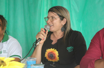 Foto - CRAS DE MIRITITUBA FAZ ENTREGA DE MAIS QUATROCENTOS