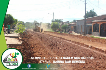 Foto - EMPRESA LICITADA PARA REALIZAR ASFALTAMENTO E DRENAGEM