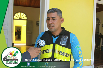 Foto - MOTOTAXISTAS REÚNEM COM PREFEITO NO PAÇO MUNICIPAL