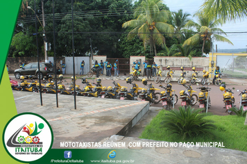 Foto - MOTOTAXISTAS REÚNEM COM PREFEITO NO PAÇO MUNICIPAL