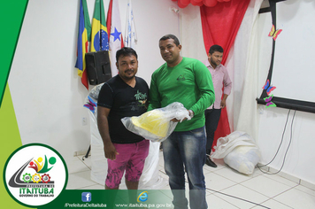 Foto - SEMDAS ENTREGA CERTIFICADOS DOS CURSOS