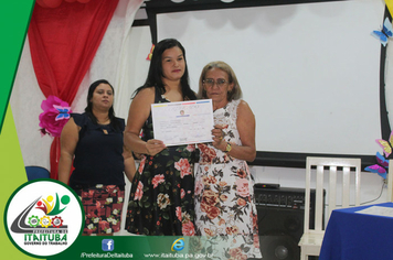 Foto - SEMDAS ENTREGA CERTIFICADOS DOS CURSOS