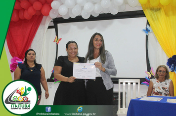 Foto - SEMDAS ENTREGA CERTIFICADOS DOS CURSOS